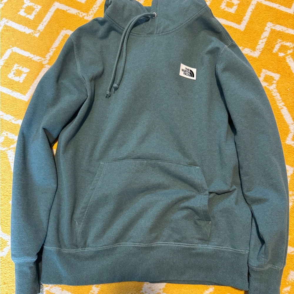 The North Face Women's Heritage Patch Pullover Hoodie